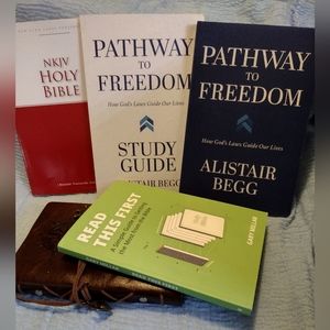 Bible Study Bundle NKJV Bible Pathway To Freedom Read This First Leather Journal